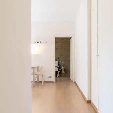 Centro * * * * *- S.croce In Gerusalemme Loft Appartement Rome