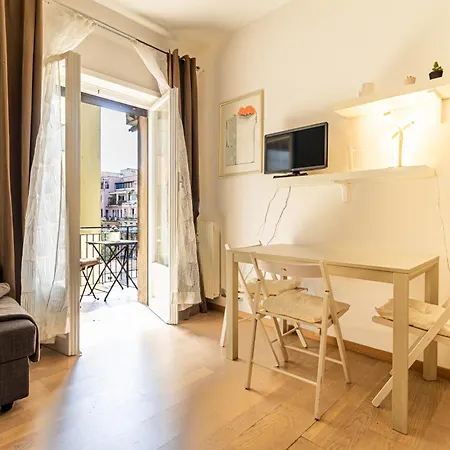 Centro * * * * *- S.croce In Gerusalemme Loft רומא