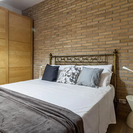 Centro * * * * *- S.croce In Gerusalemme Loft דירה *